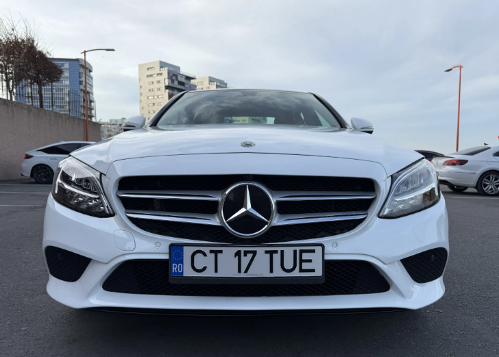 Mercedes-Benz C 300 9G-TRONIC — foto 2