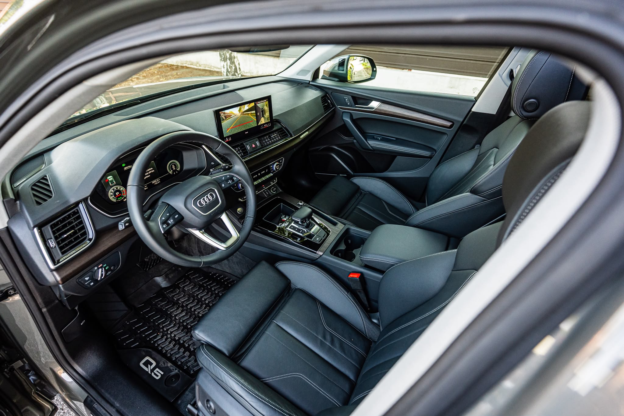 Audi Q5 S line 55 TFSI e quattro PHEV nou, unic proprietar. — foto 4