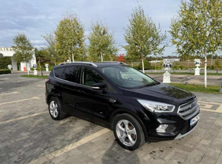 Ford Kuga 2.0 TDCi 4WD Powershift Titanium