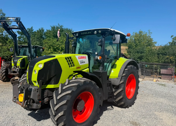 Claas Arion 640 CIS