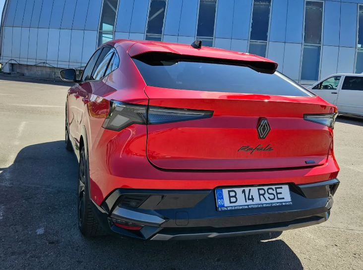 Renault Rafale E-Tech 200 HEV Esprit Alpine — foto 3