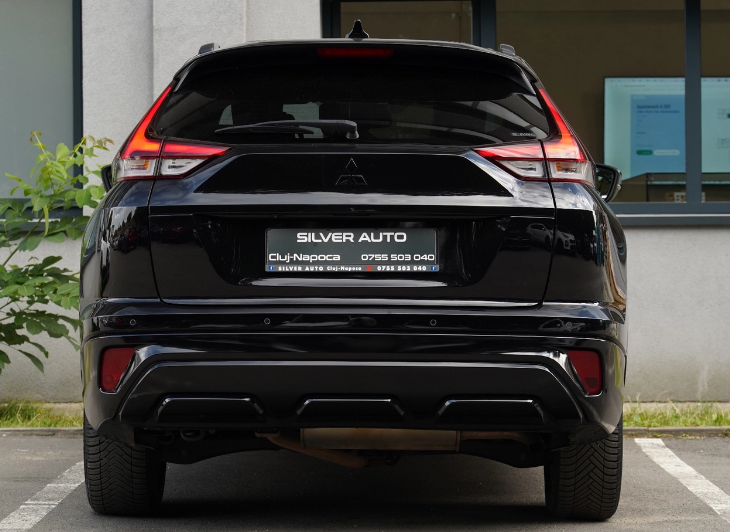 Mitsubishi Eclipse-Cross 4WD Top — foto 3