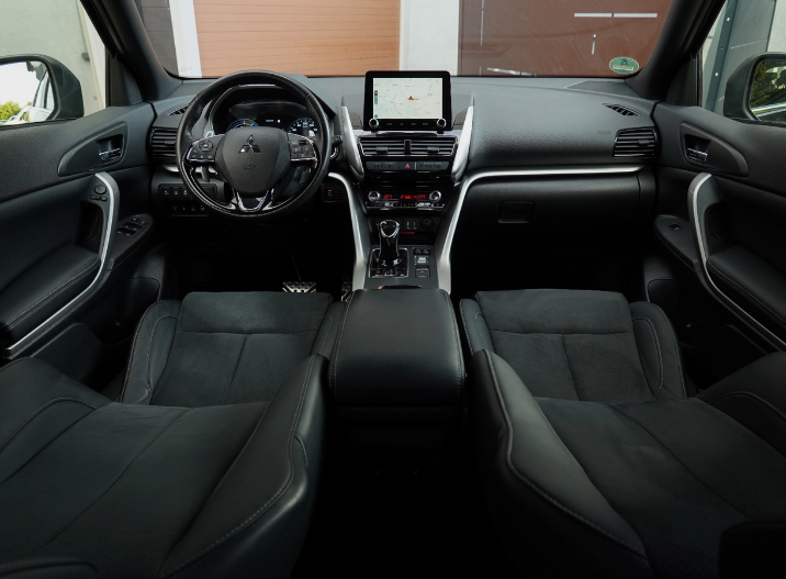 Mitsubishi Eclipse-Cross 4WD Top — foto 4