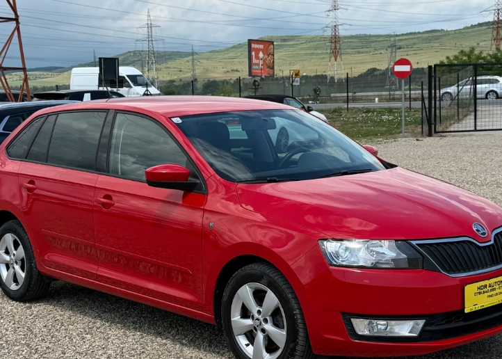 Skoda RAPID 1.6 TDI DSG Edition — foto 3