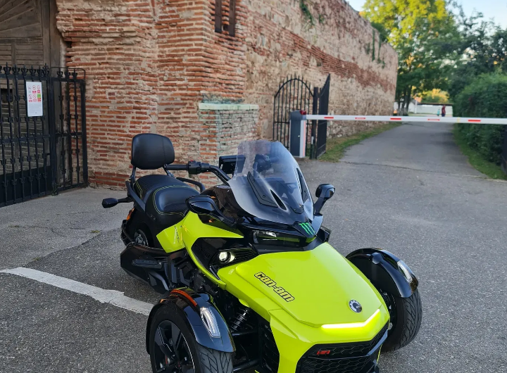 Can-Am Spyder