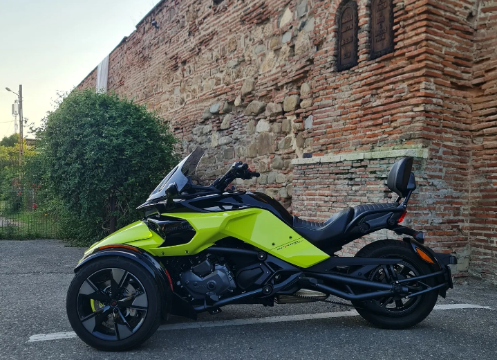 Can-Am Spyder — foto 4