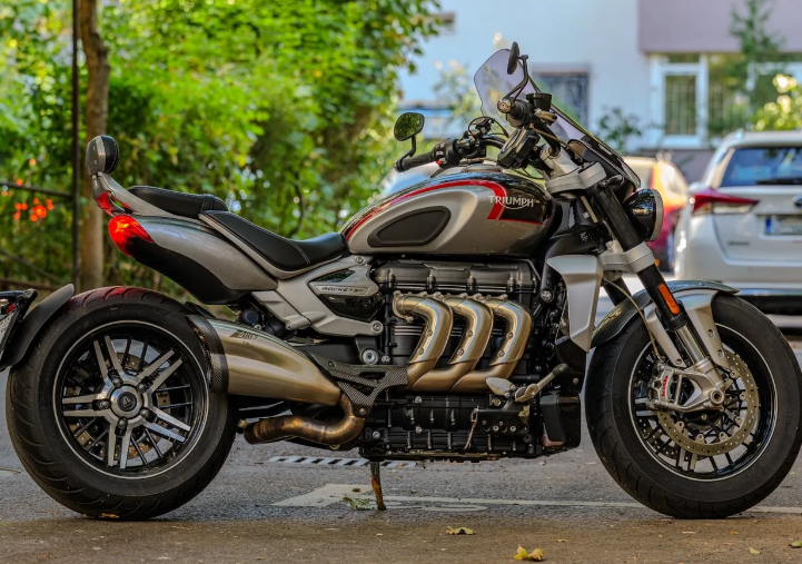 Triumph Rocket 3 GT Triple Black — foto 5