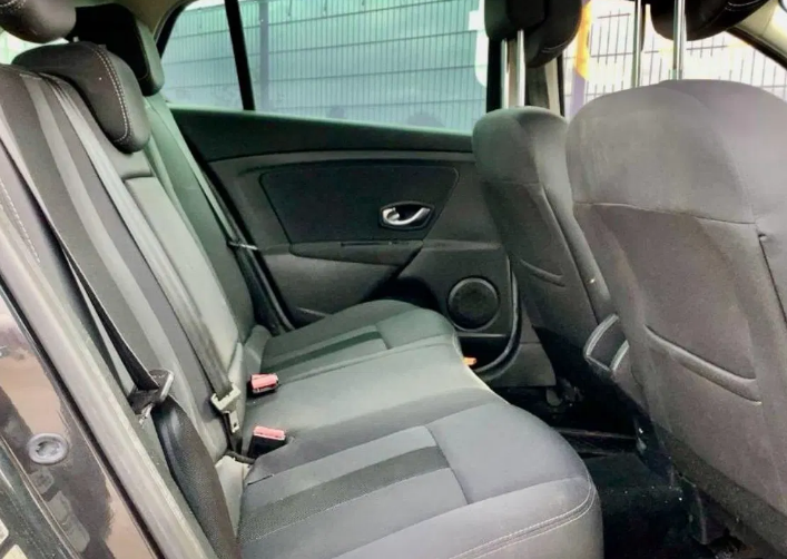 Dezmembrez Renault Megane 1.4 tce benzina breack, se vinde pe piese sau intreg