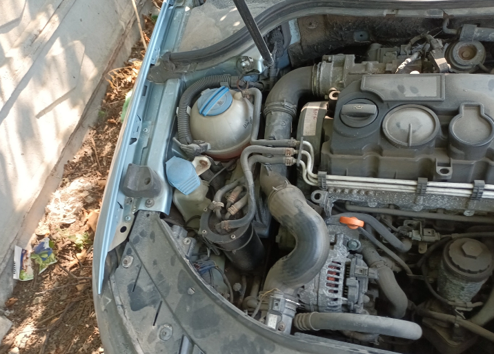Dezmembrari VW PASSAT B6 2005 > 2010 2.0 TDI Motorina — foto 2