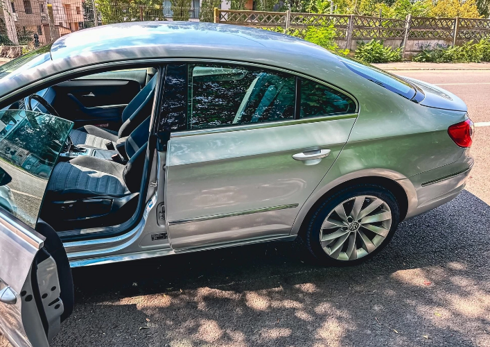 Volkswagen Passat CC 2.0 TDI DSG — foto 5