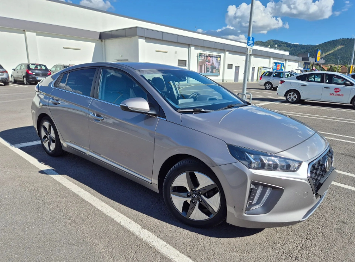 Hyundai IONIQ — foto 4