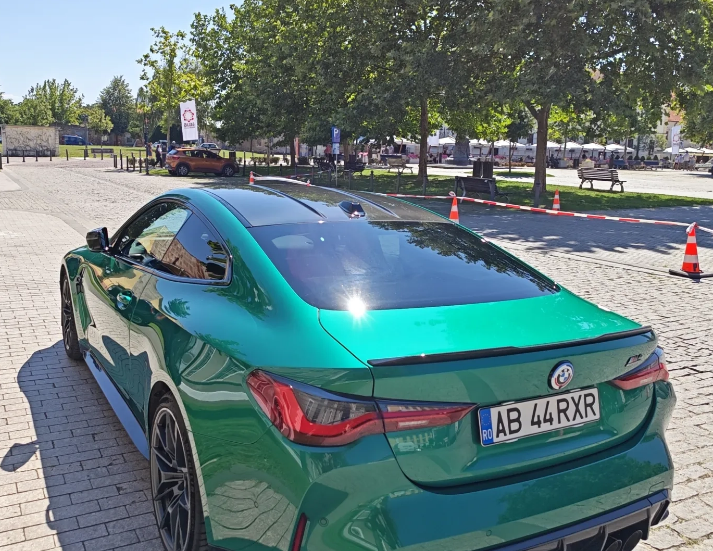 BMW M4 Competition M xDrive AT — foto 2