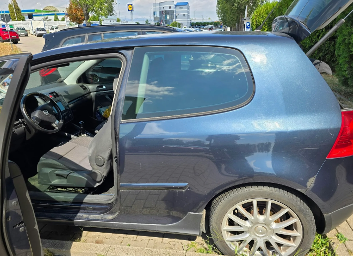 Volkswagen Golf — foto 5