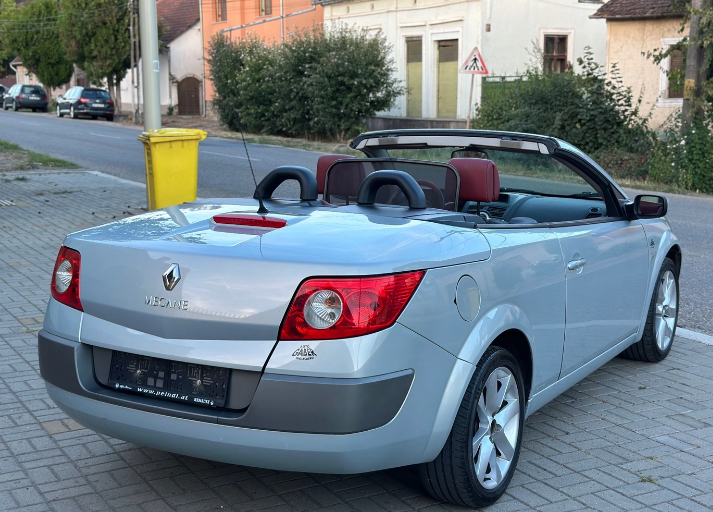 Renault Megane 1.9 dCi Coupe-Cabriolet Luxe Privilege — foto 2