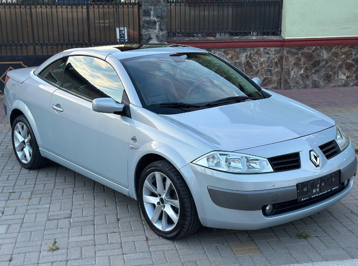 Renault Megane 1.9 dCi Coupe-Cabriolet Luxe Privilege — foto 5