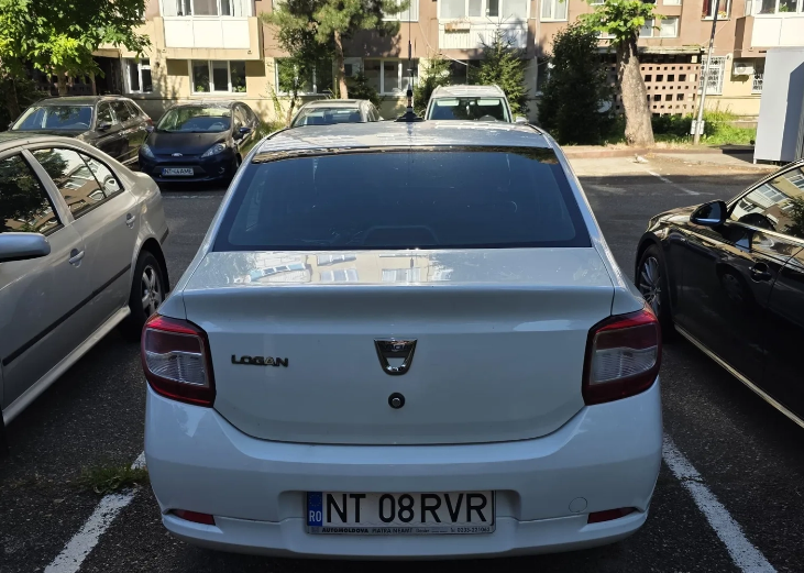Dacia Logan — foto 2