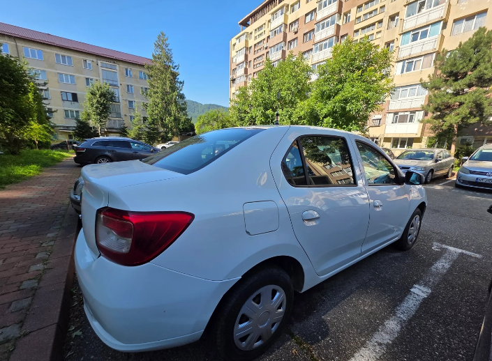 Dacia Logan — foto 3