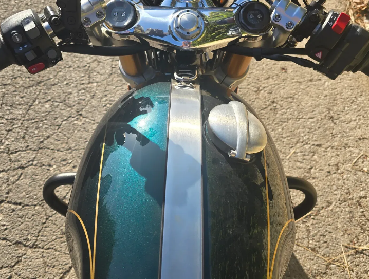 Triumph Thruxton — foto 5