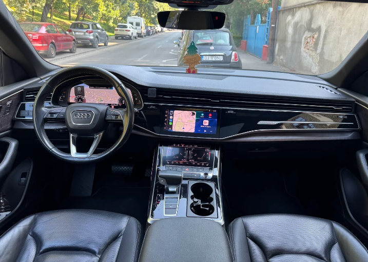 Audi Q8 SUV TFSI quattro 250 kW tiptronic S line business — foto 5