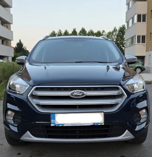 Ford Kuga — foto 4
