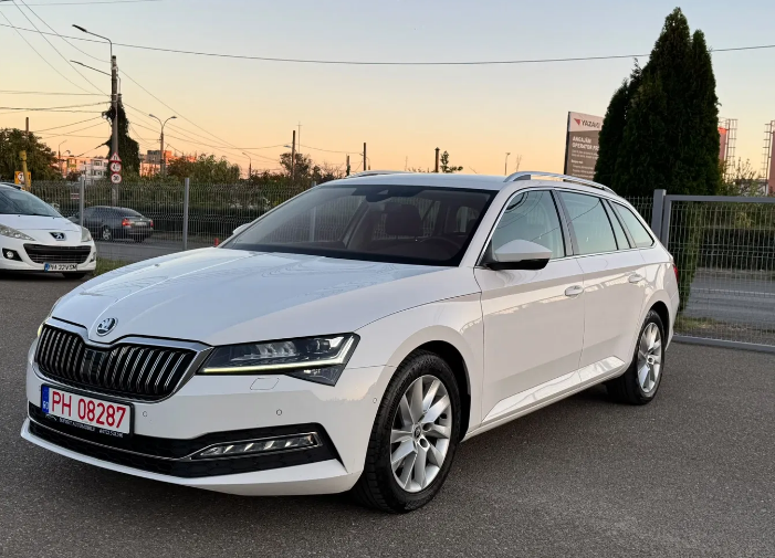 Skoda Superb 2.0 TDI DSG Style