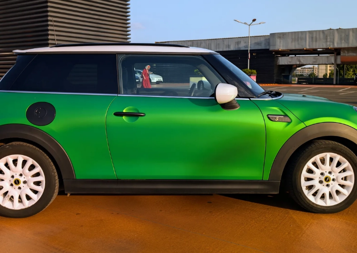 Mini Cooper SE — foto 4